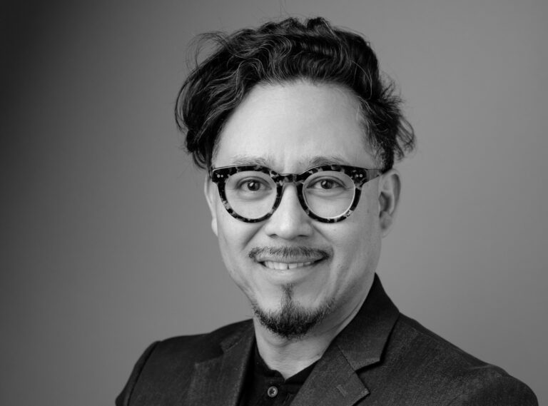 OCTAVIO QUINTANILLA – Exiliados